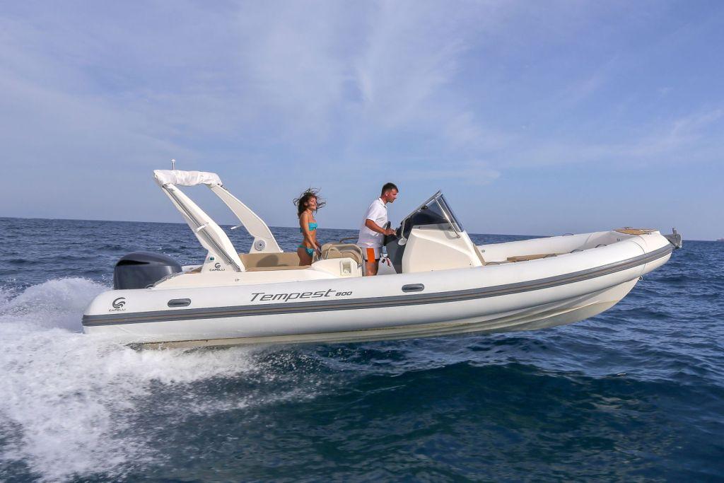 Mit dem Boot in der Bucht von Pollença