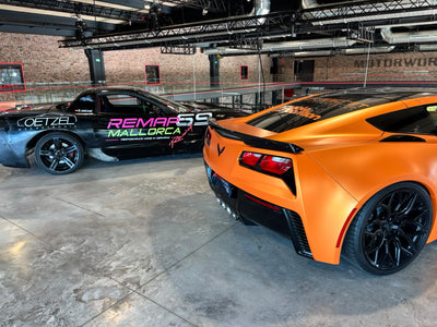 Tuning-Sportwagen in der Motorworld Mallorca
