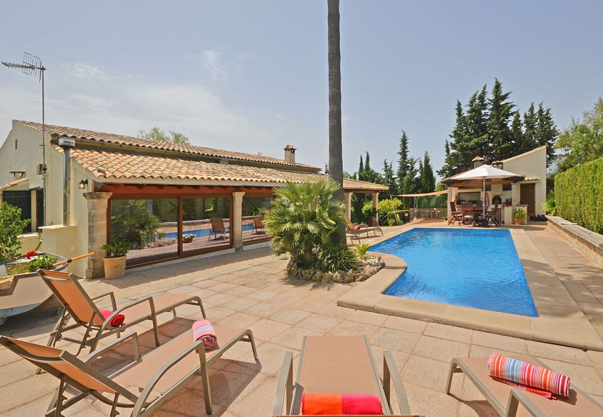 Chalet Es Pou in Selva, Mallorca