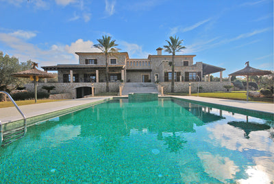Privater Pool des Ferienhauses Grandina bei Ariany, Mallorca