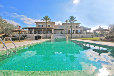 Privater Pool des Ferienhauses Grandina bei Ariany, Mallorca