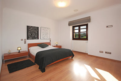 Blick ins Schlafzimmer des Ferienhauses Grandina bei Ariany, Mallorca