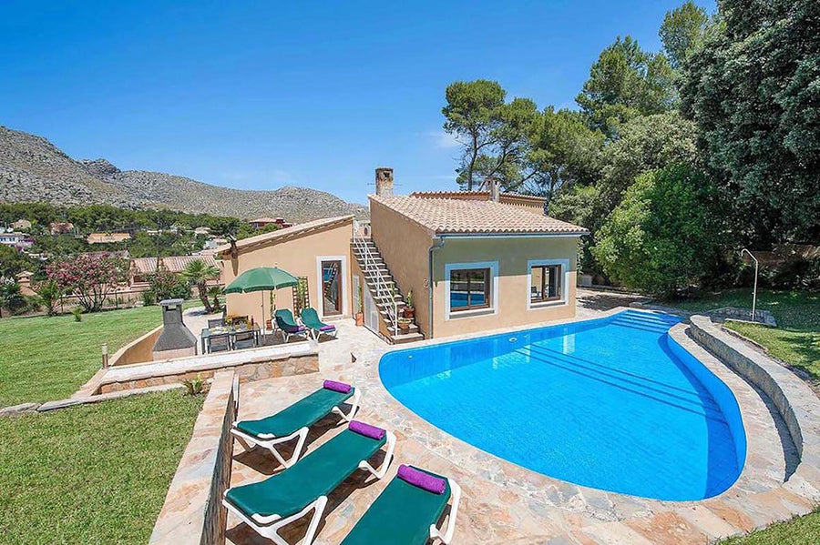 Pool der Finca Amapola bei Cala Sant Vicenç, Mallorca