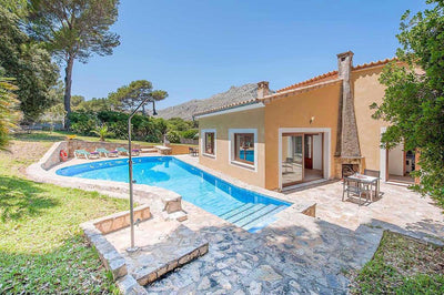 Pool der Finca Amapola bei Cala Sant Vicenç, Mallorca
