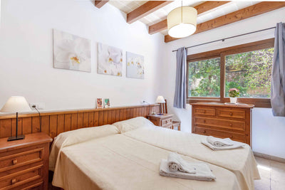 Schlafzimmer der Finca Amapola bei Cala Sant Vicenç, Mallorca