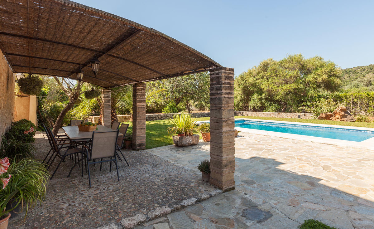 Pool der Finca Baturra bei Pollença, Mallorca
