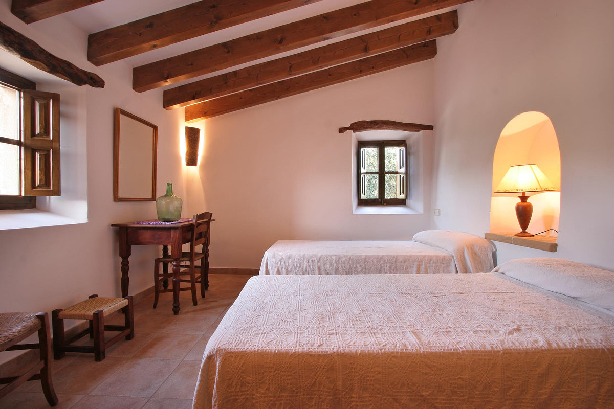 Schlafzimmer der Finca Baturra bei Pollença, Mallorca
