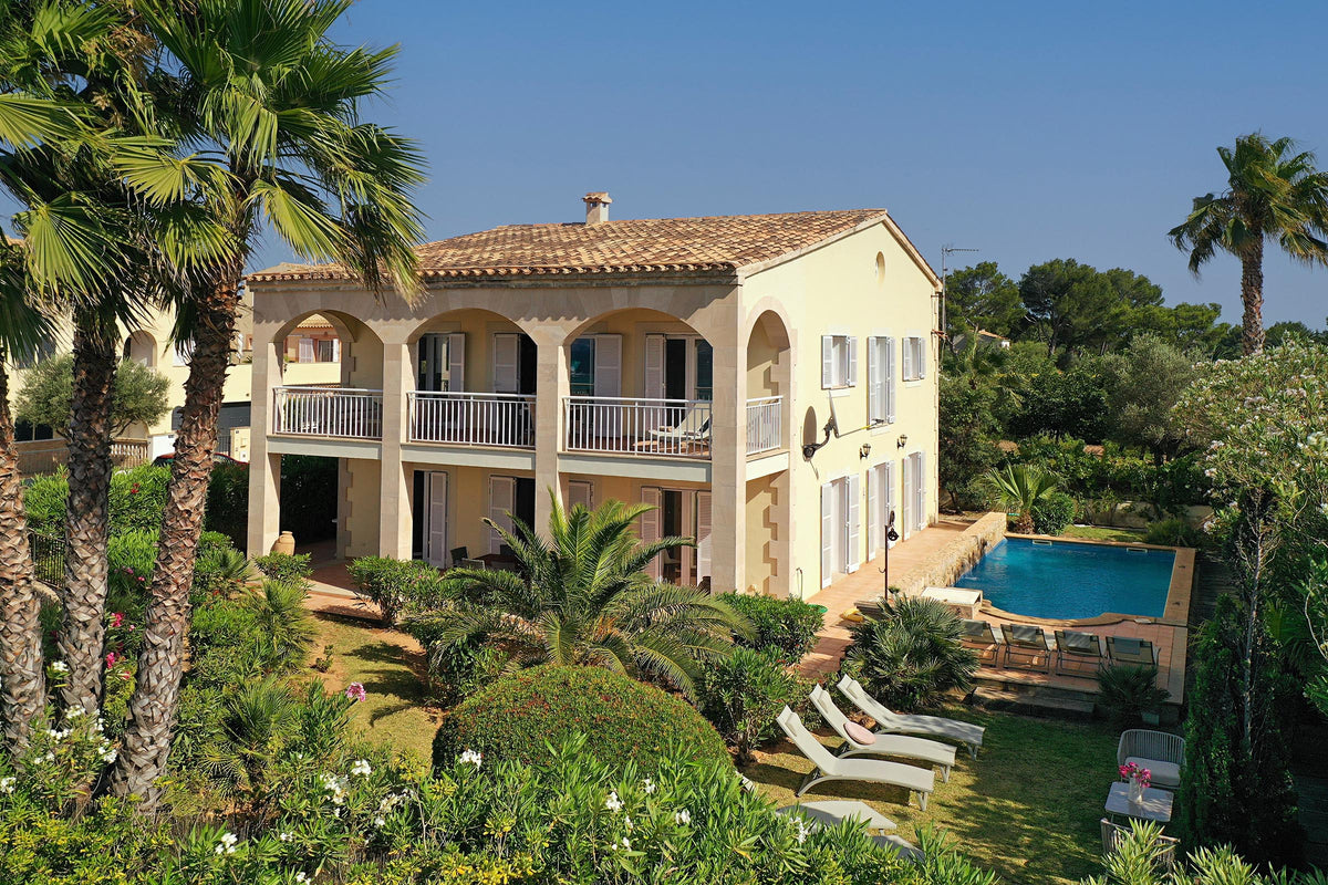 Pool der Finca Bellmar bei Alcúdia, Mallorca