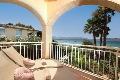 Terrasse der Finca Bellmar bei Alcúdia, Mallorca