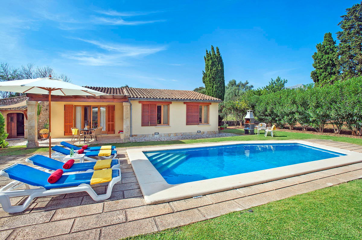 Pool der Finca Boi Verde bei Pollença, Mallorca