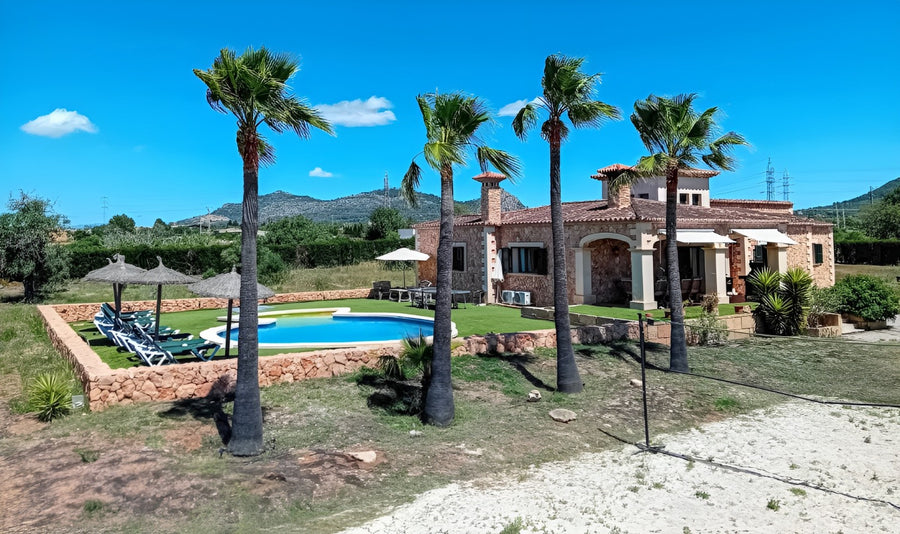 Finca Bouganville in Llucmajor, Mallorca