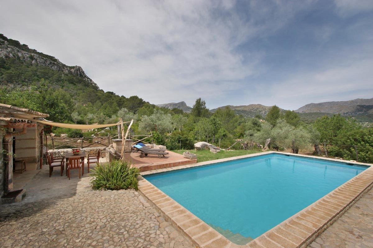 Pool der Finca Can Besso bei Pollença, Mallorca