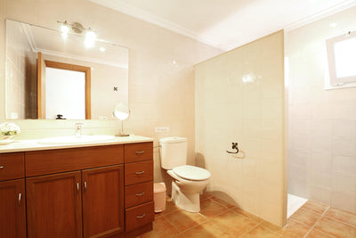 Badezimmer der Finca Can Maravella bei Pollença, Mallorca