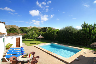 Pool der Finca Can Maravella bei Pollença, Mallorca