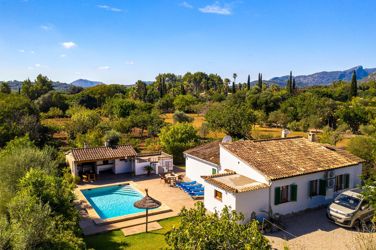 Pool der Finca Can Maravella bei Pollença, Mallorca