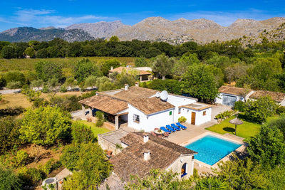 Pool der Finca Can Maravella bei Pollença, Mallorca