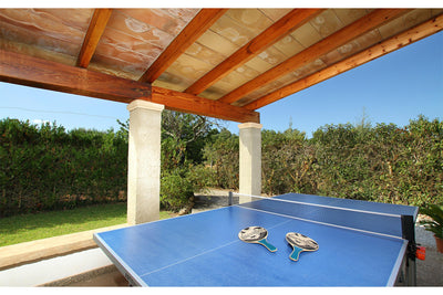 Terrasse der Finca Can Maravella bei Pollença, Mallorca