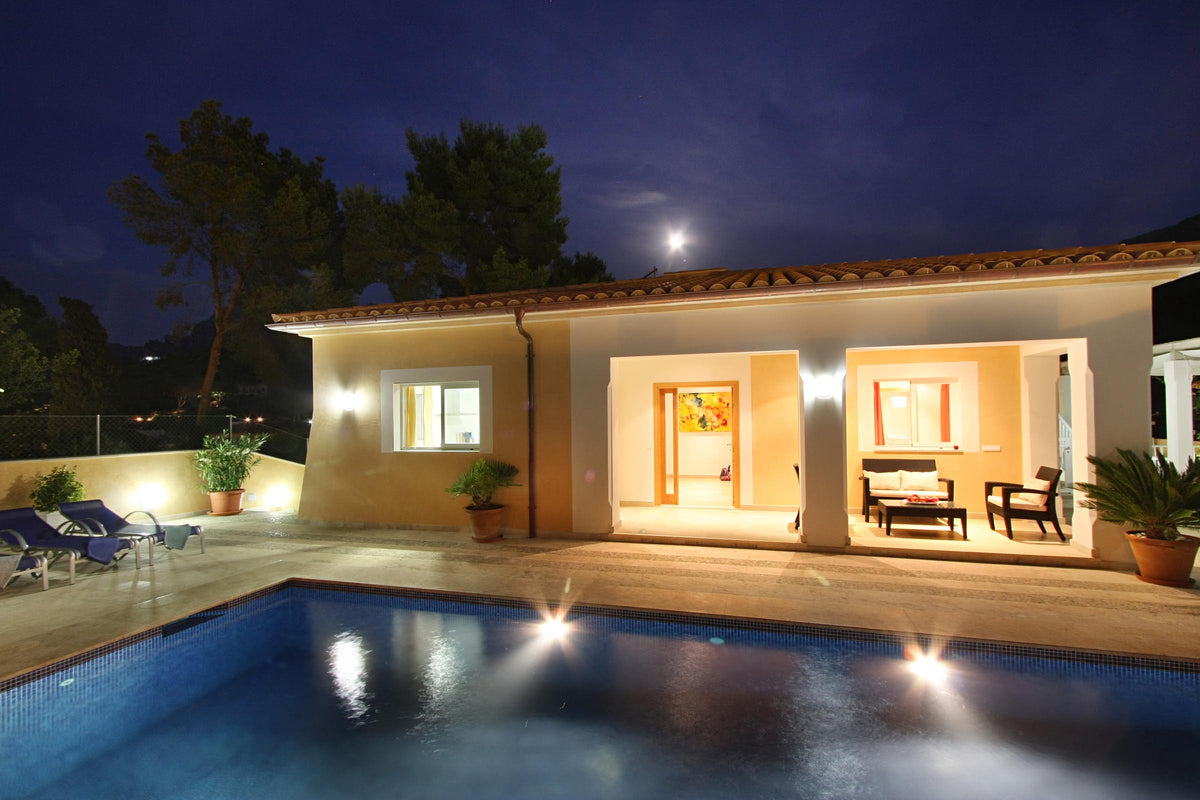 Pool der Finca Can Medina bei Cala Sant Vicenç, Mallorca
