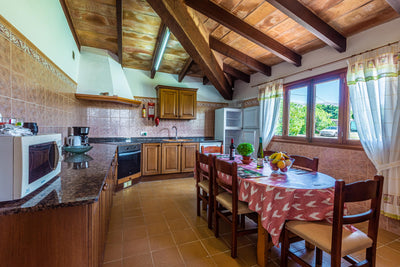 Küche der Finca Celestia bei Pollença, Mallorca
