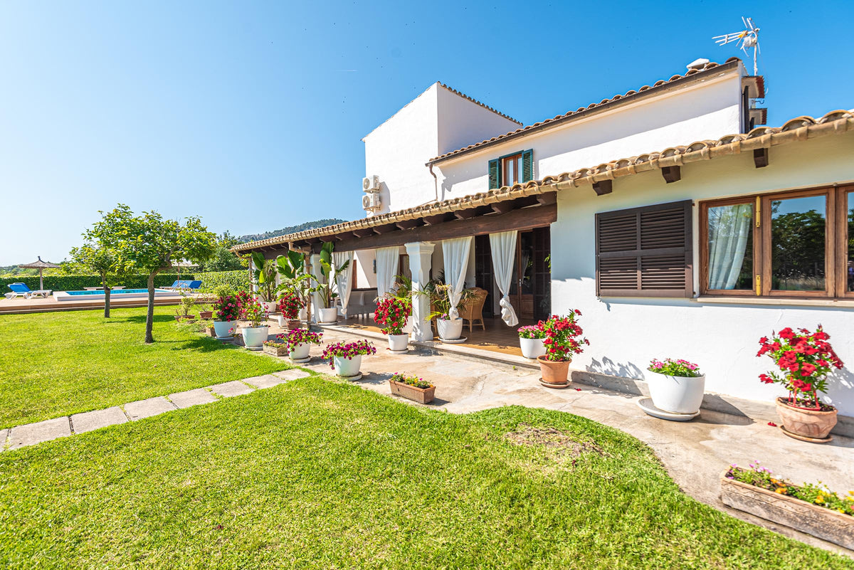 Pool der Finca Celestia bei Pollença, Mallorca