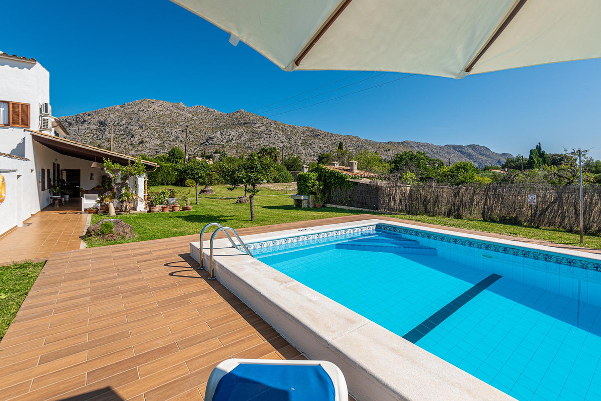 Pool der Finca Celestia bei Pollença, Mallorca