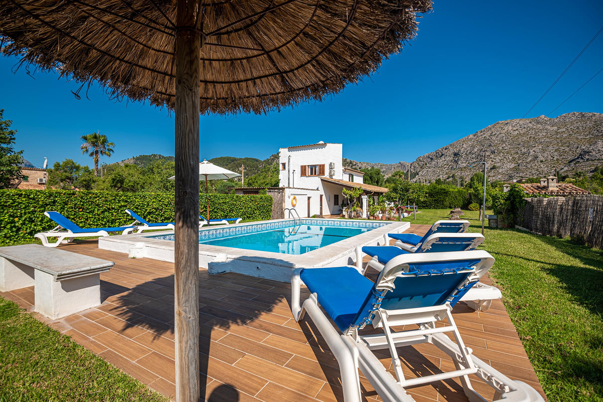 Pool der Finca Celestia bei Pollença, Mallorca
