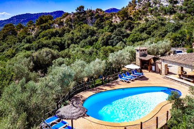 Pool der Finca Encinas bei Pollença, Mallorca