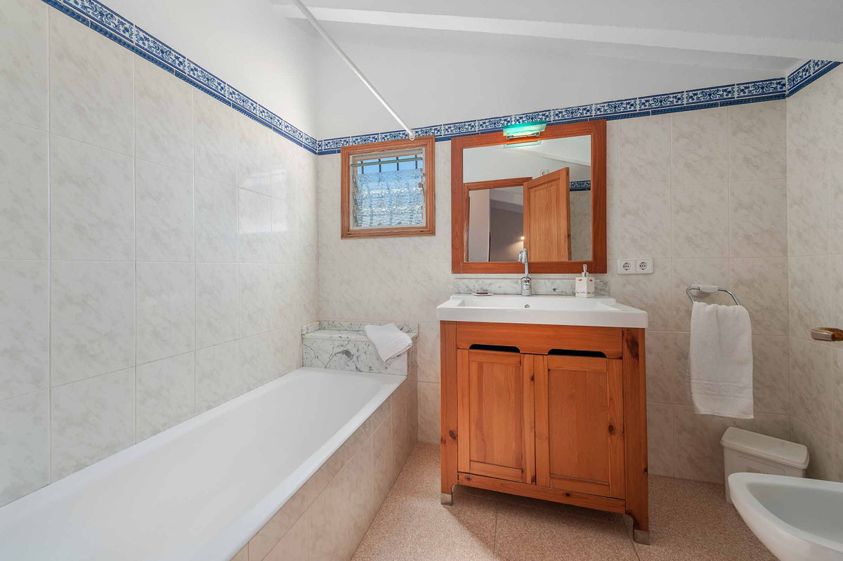 Badezimmer der Finca Es Palmerar bei Port de Pollença, Mallorca