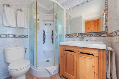 Badezimmer der Finca Es Palmerar bei Port de Pollença, Mallorca