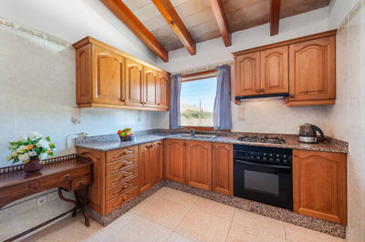 Küche der Finca Es Palmerar bei Port de Pollença, Mallorca