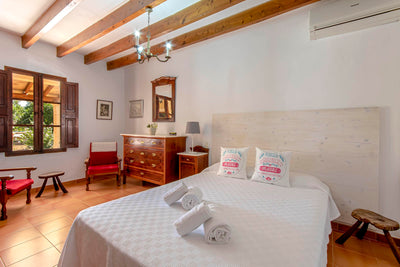 Schlafzimmer der Finca Es Panadet bei Pollença, Mallorca
