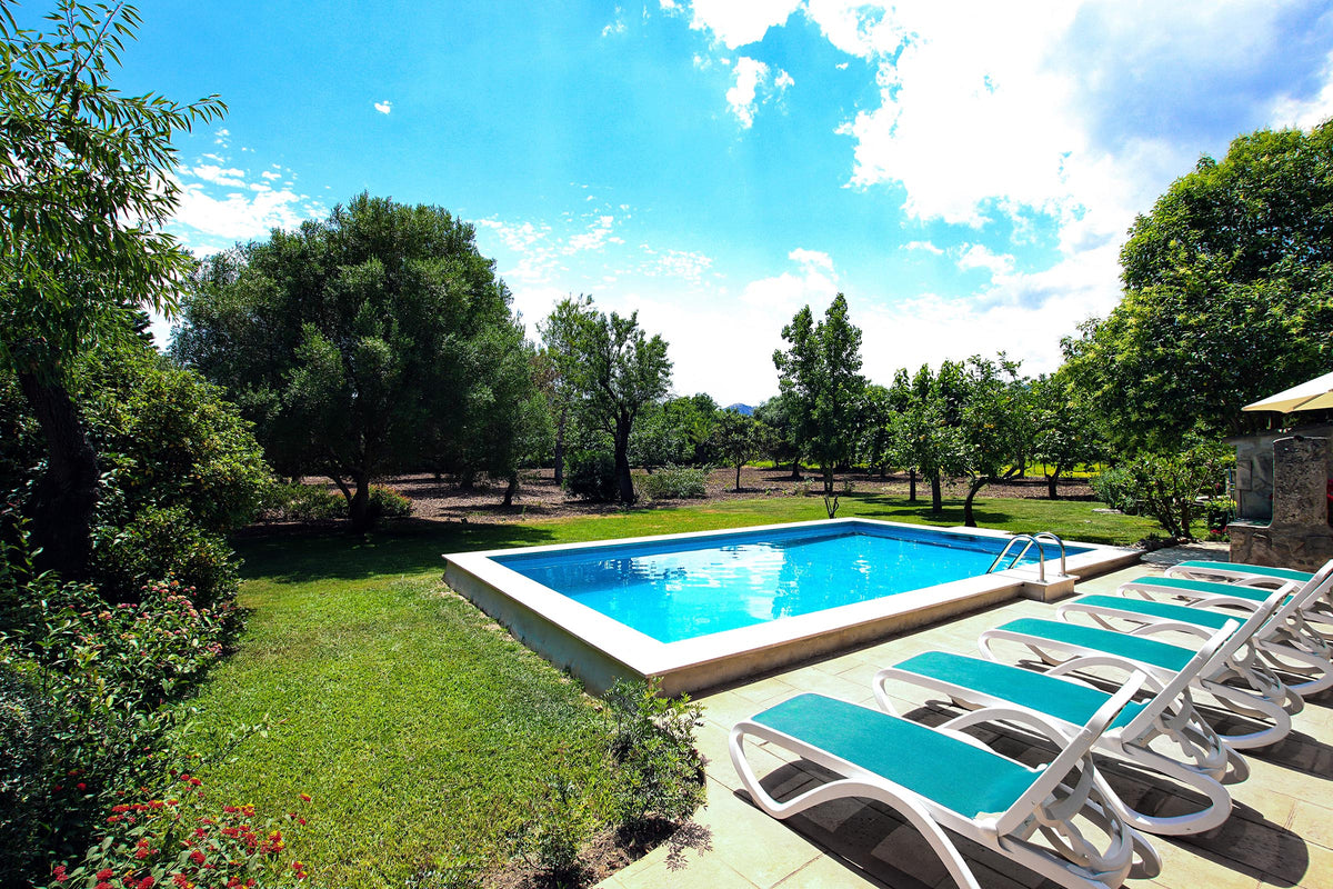 Pool der Finca Es Picot bei Pollença, Mallorca