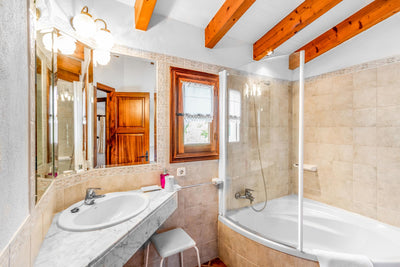 Badezimmer der Finca Es Reiet bei Pollença, Mallorca