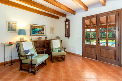 Essbereich der Finca Es Reiet bei Pollença, Mallorca