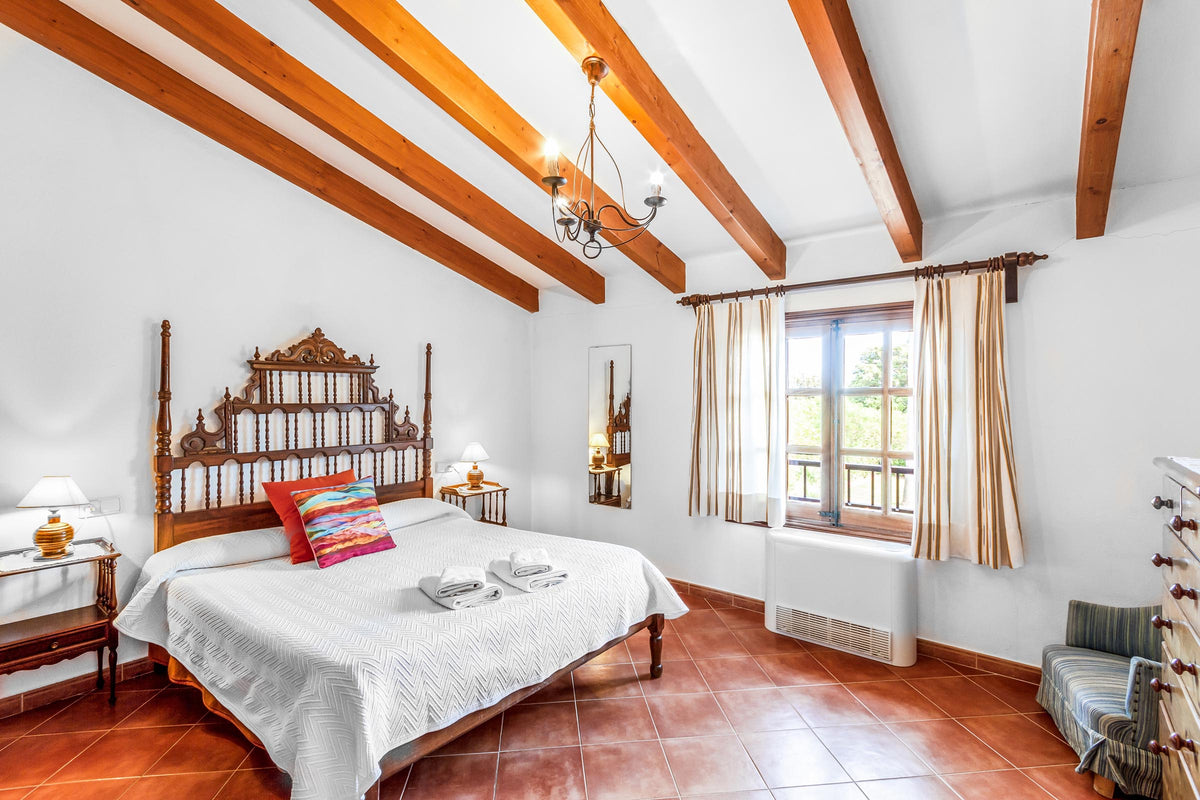 Schlafzimmer der Finca Es Reiet bei Pollença, Mallorca