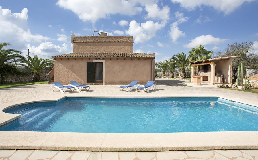 Pool der Finca Es Taronger bei Santanyí, Mallorca