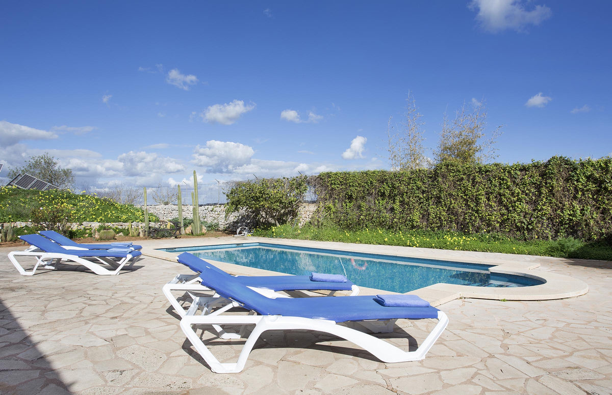 Pool der Finca Es Taronger bei Santanyí, Mallorca