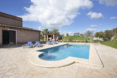 Pool der Finca Es Taronger bei Santanyí, Mallorca