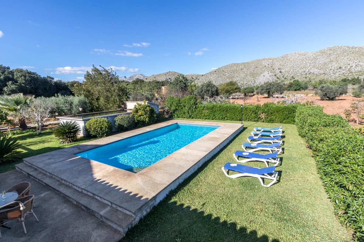 Pool der Finca Fontbella bei Port de Pollença, Mallorca