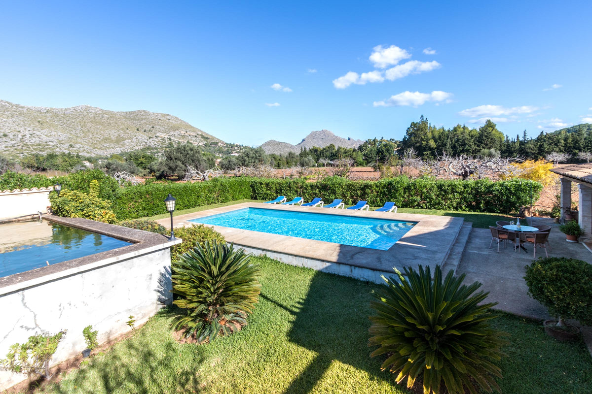 Pool der Finca Fontbella bei Port de Pollença, Mallorca