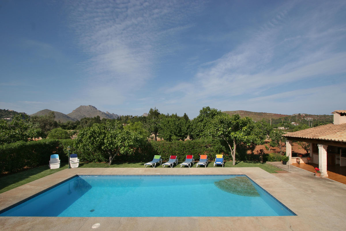 Pool der Finca Fontbella bei Port de Pollença, Mallorca