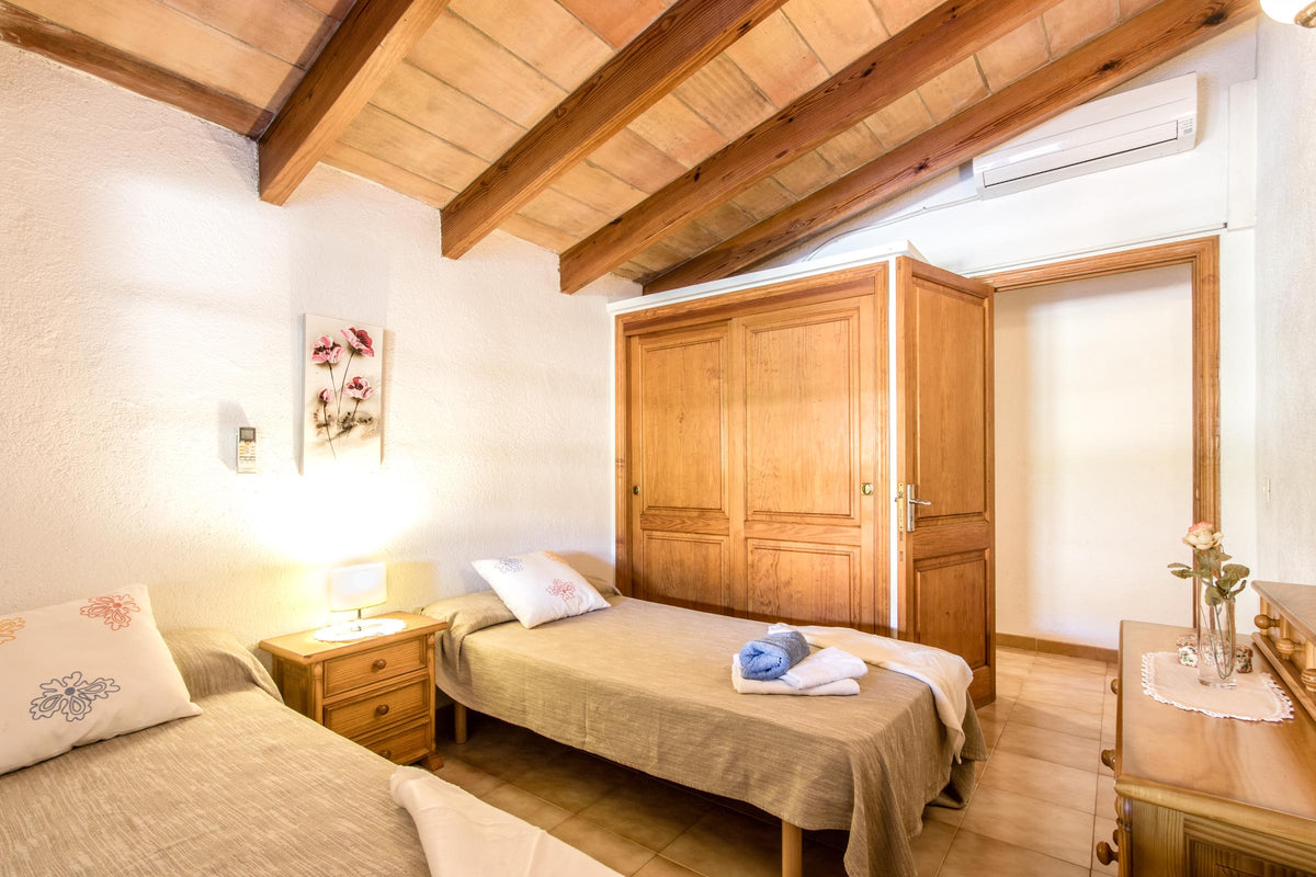 Schlafzimmer der Finca Fontbella bei Port de Pollença, Mallorca
