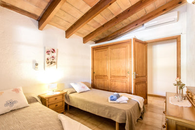 Schlafzimmer der Finca Fontbella bei Port de Pollença, Mallorca