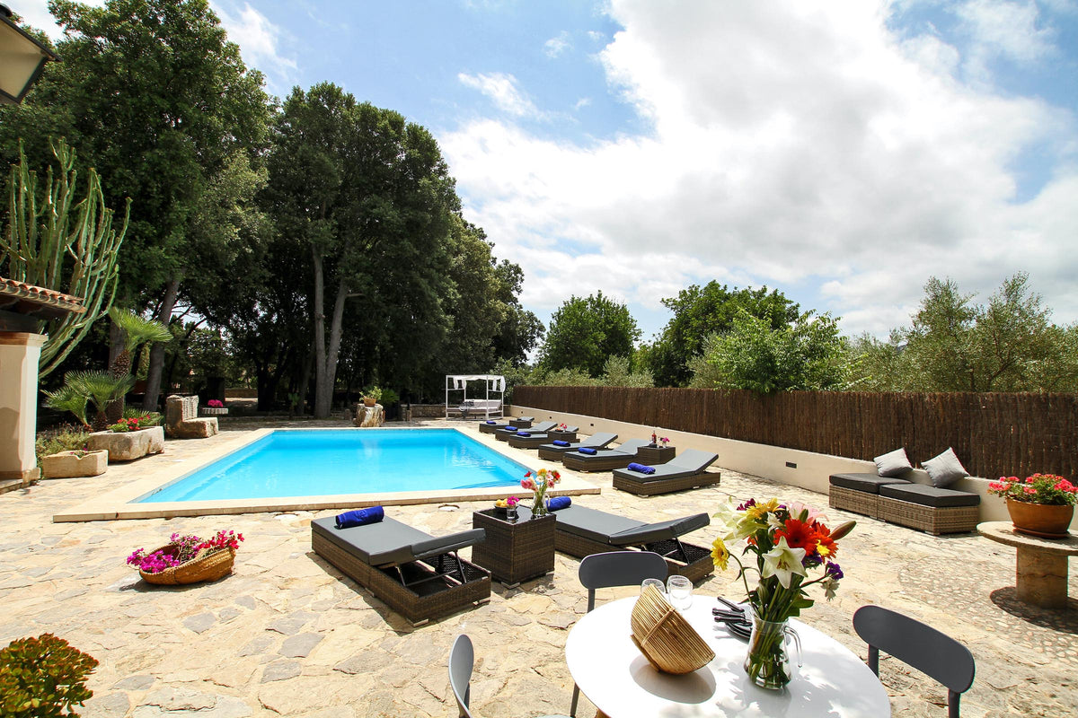 Pool der Finca La Encina bei Pollença, Mallorca
