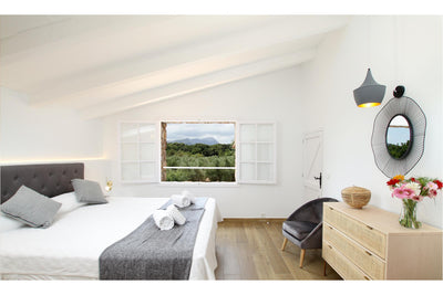 Schlafzimmer der Finca La Encina bei Pollença, Mallorca