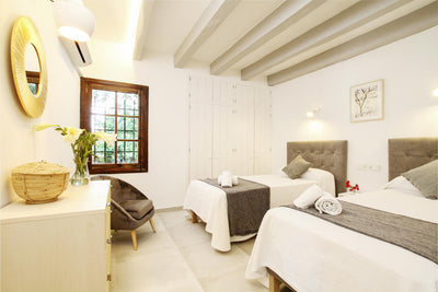 Schlafzimmer der Finca La Encina bei Pollença, Mallorca