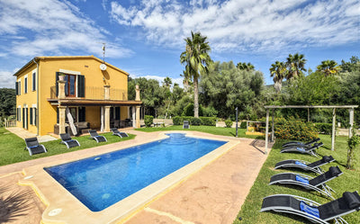 Finca Llobines in Inca, Mallorca