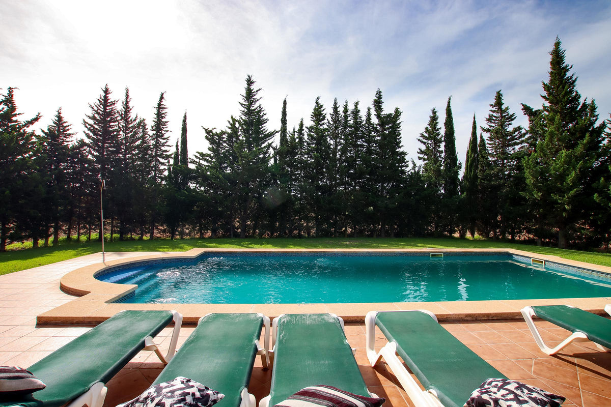 Pool der Finca Miracosta bei Pollença, Mallorca
