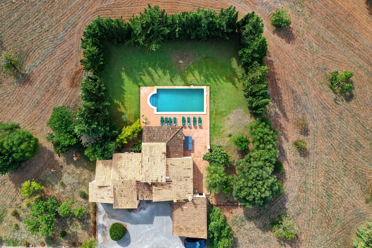 Pool der Finca Miracosta bei Pollença, Mallorca