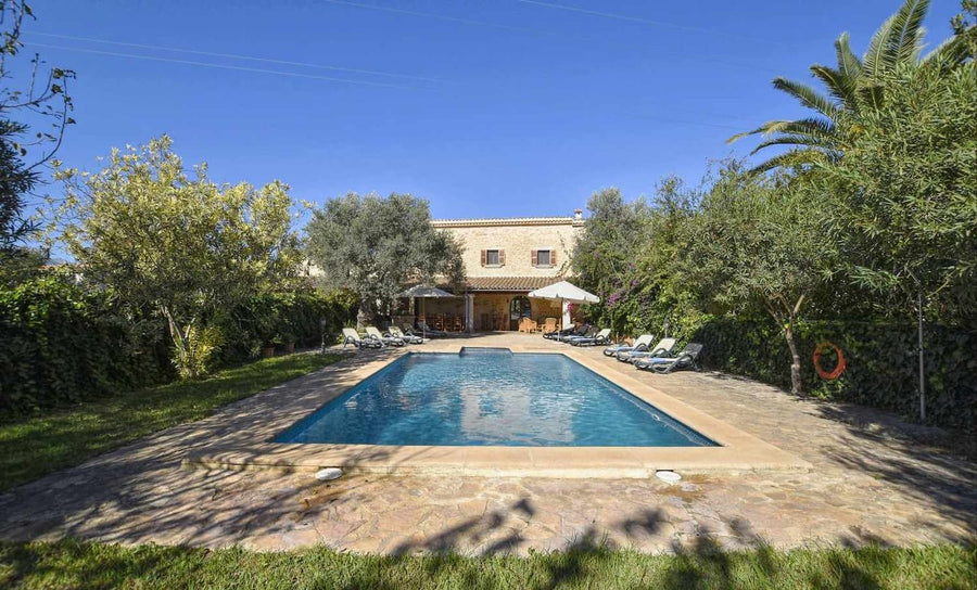Village within walking distance, sea in 20 minutes.